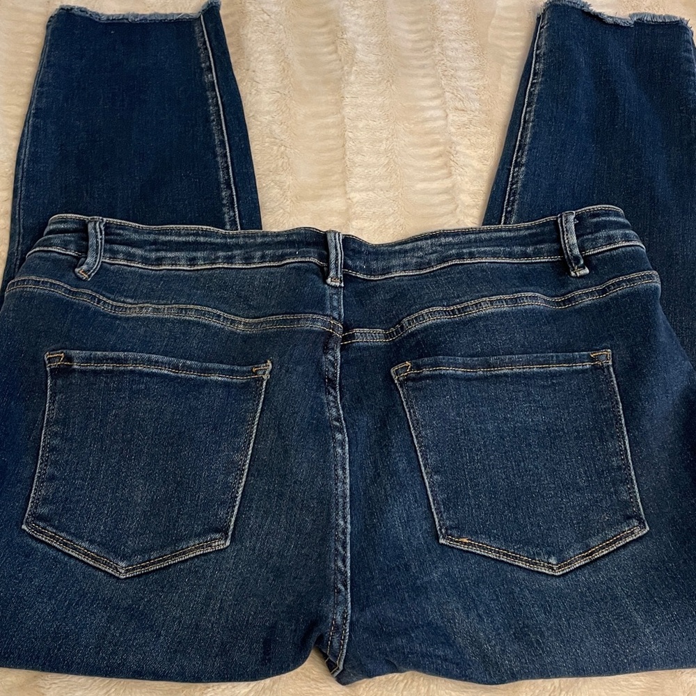 Vervet Dark Wash Size 18 5 Pocket Jean Raw Hem Ankle No Stains or Flaws - Picture 4 of 8